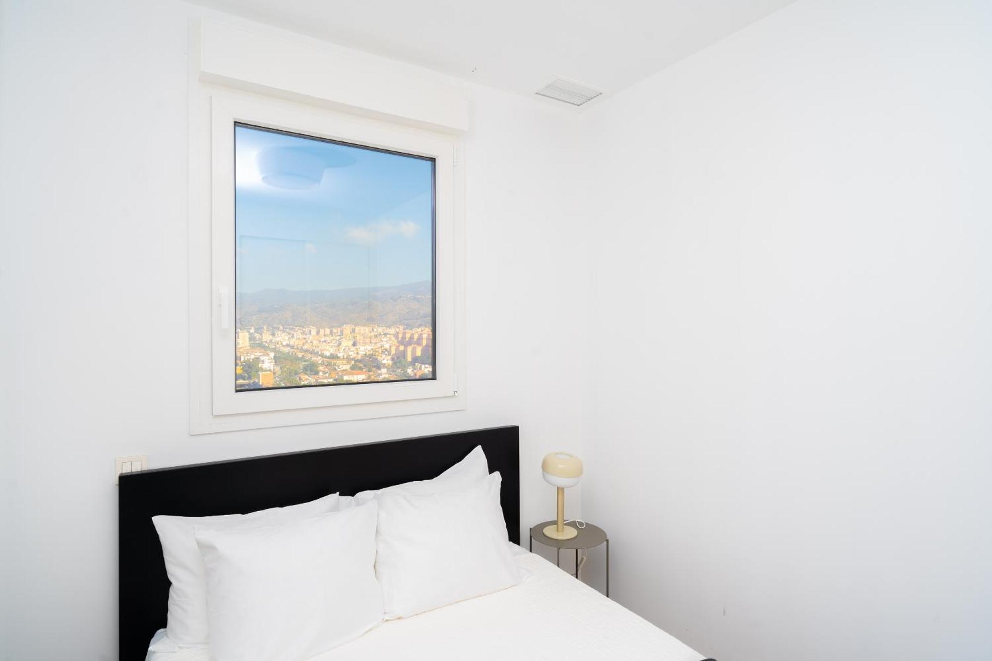 Appartamento Xpce Urban 3 Malaga Skyline - Parking Free Esterno foto