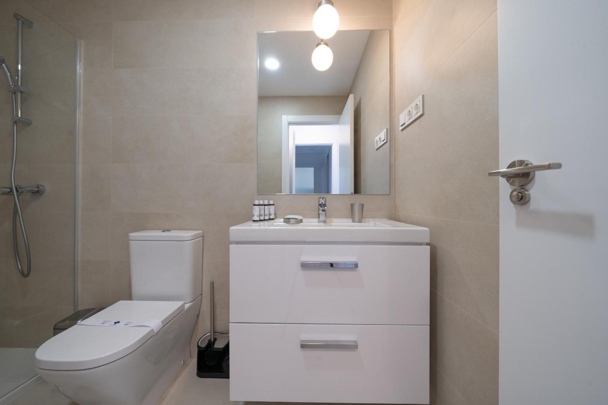 Appartamento Xpce Urban 3 Malaga Skyline - Parking Free Esterno foto